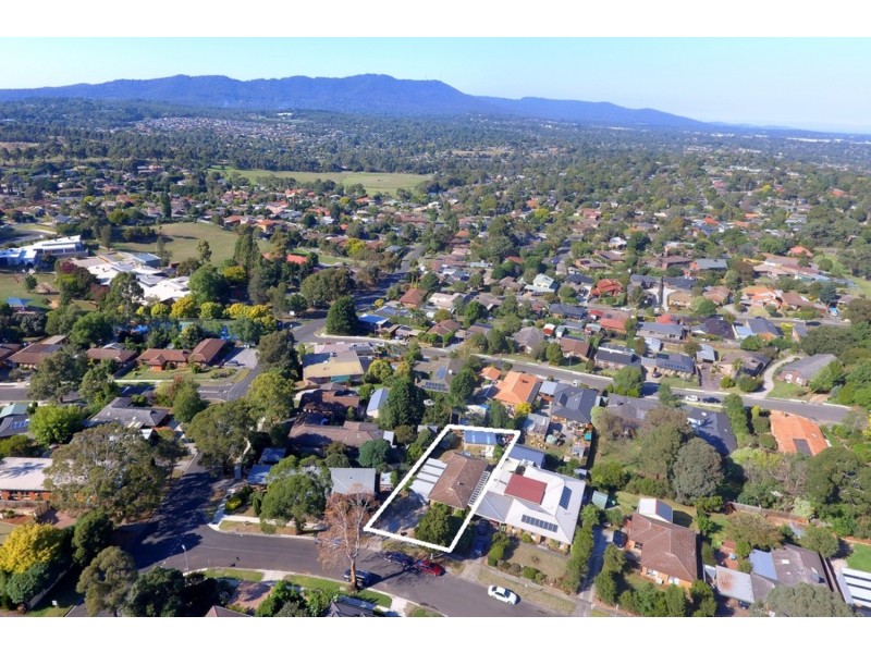 3 Birchwood Drive, Mooroolbark VIC 3138