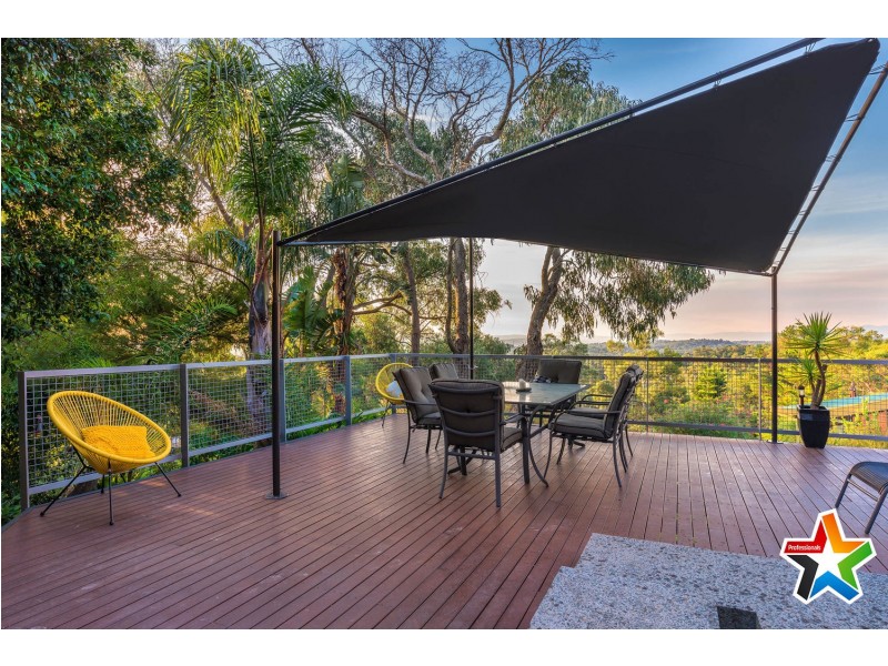 18 Sunrise Hill Road, Montrose VIC 3765