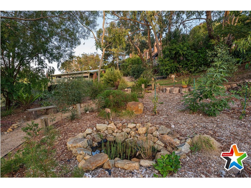 18 Sunrise Hill Road, Montrose VIC 3765