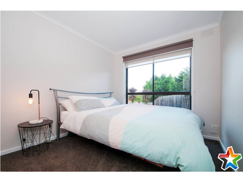 11 Landscape Drive, Mooroolbark VIC 3138