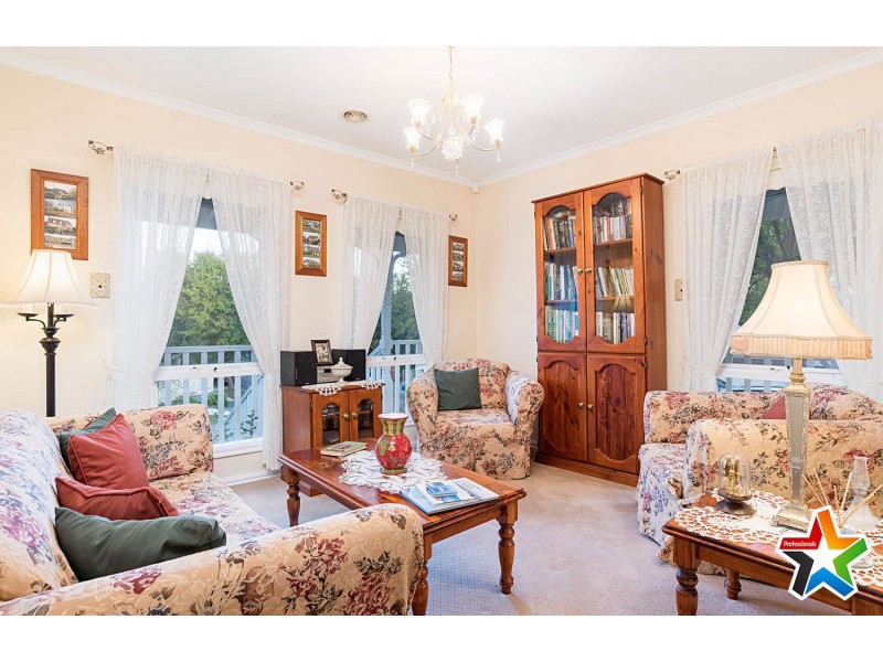 12 Rosewood Place, Chirnside Park VIC 3116