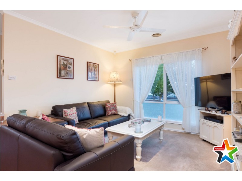 12 Rosewood Place, Chirnside Park VIC 3116