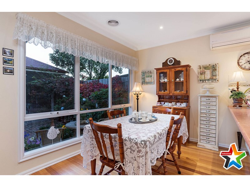 12 Rosewood Place, Chirnside Park VIC 3116