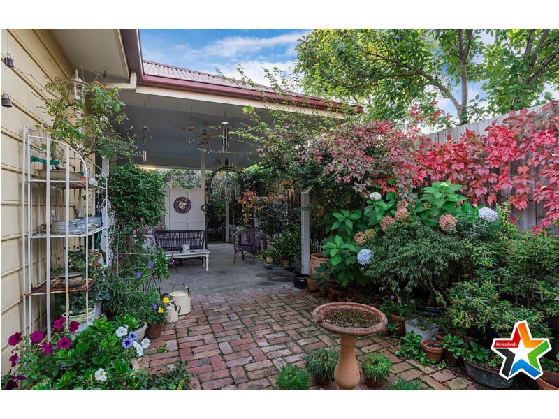 12 Rosewood Place, Chirnside Park VIC 3116