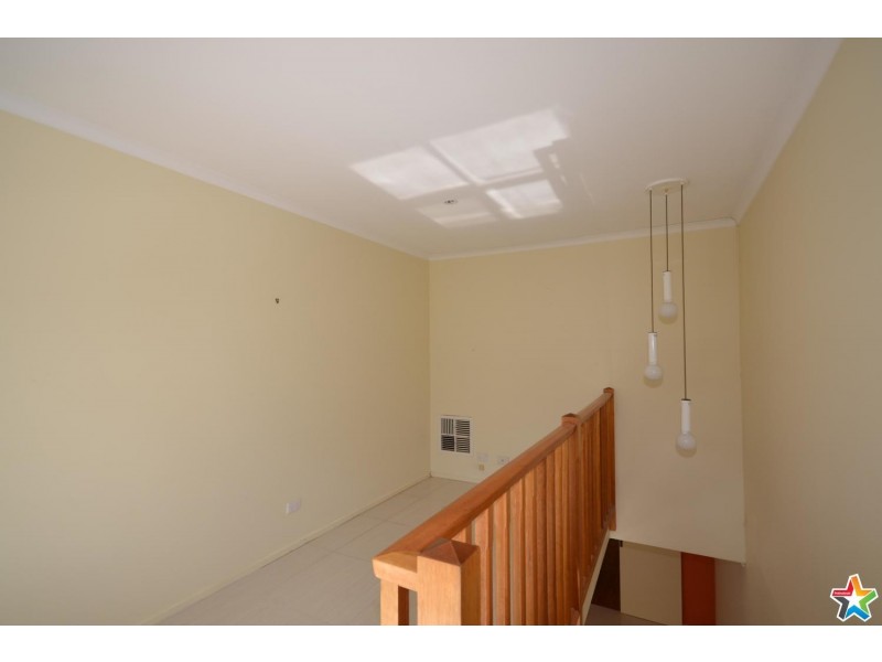 27 Songbird Avenue, Chirnside Park VIC 3116