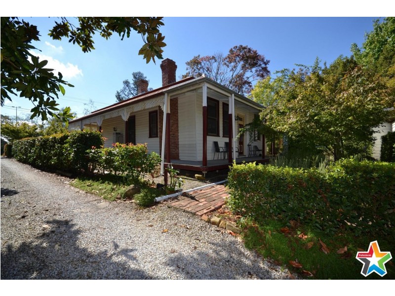 210 Cambridge Road, Mooroolbark VIC 3138