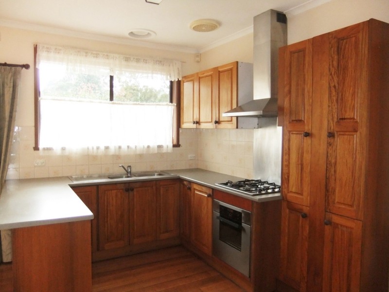 72 Hawthory Road, Kilsyth VIC 3137