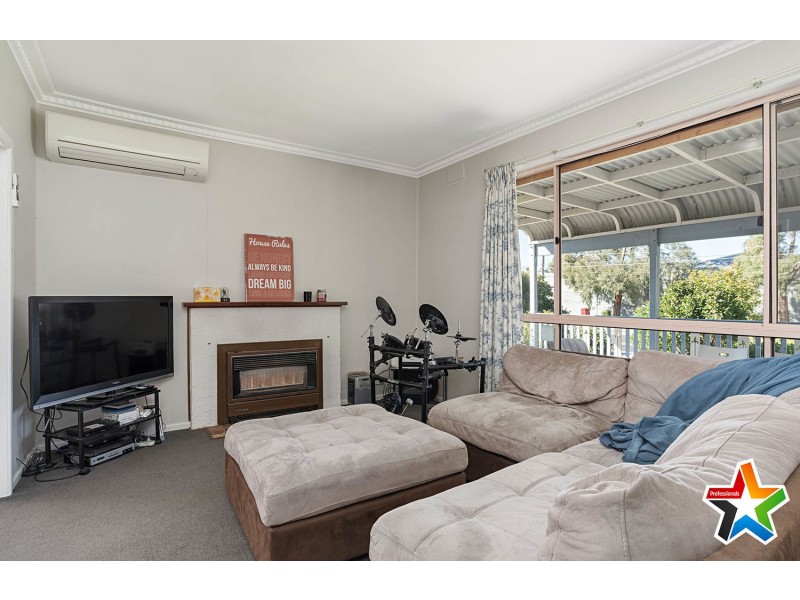 6 Lusher Road, Croydon VIC 3136