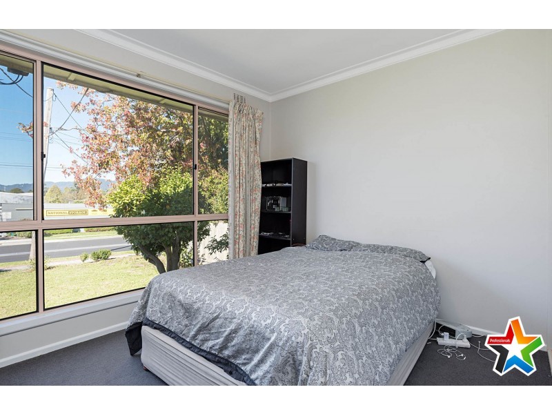 6 Lusher Road, Croydon VIC 3136