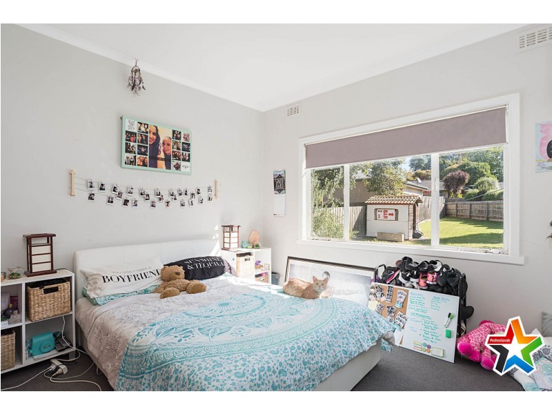 6 Lusher Road, Croydon VIC 3136