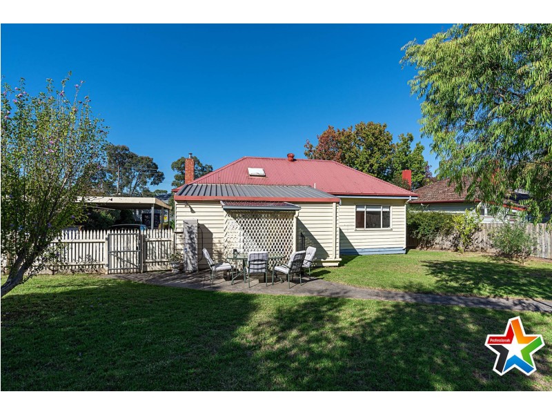 6 Lusher Road, Croydon VIC 3136