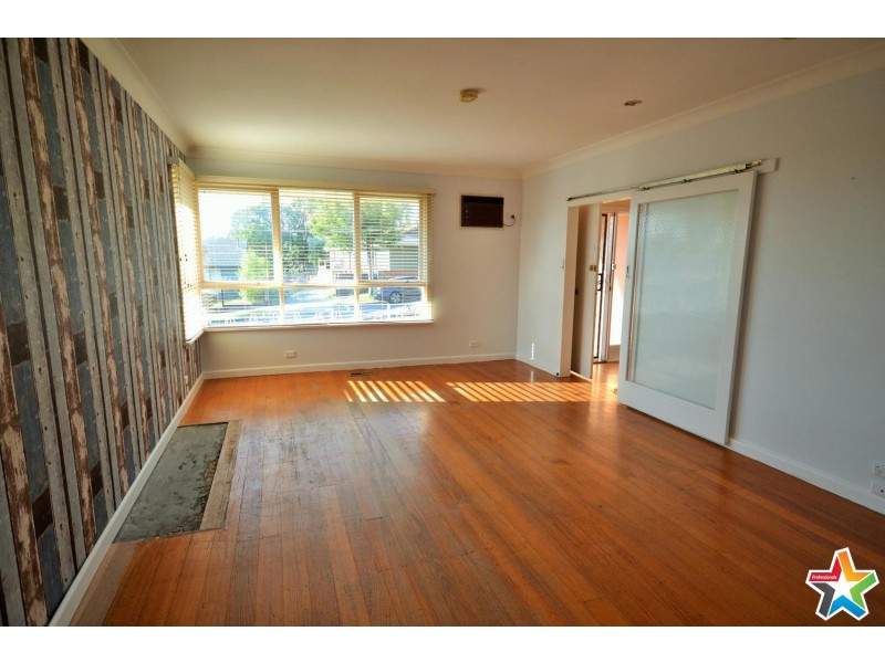 34 Sweetland Road, Mooroolbark VIC 3138