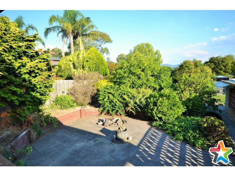 34 Sweetland Road, Mooroolbark VIC 3138