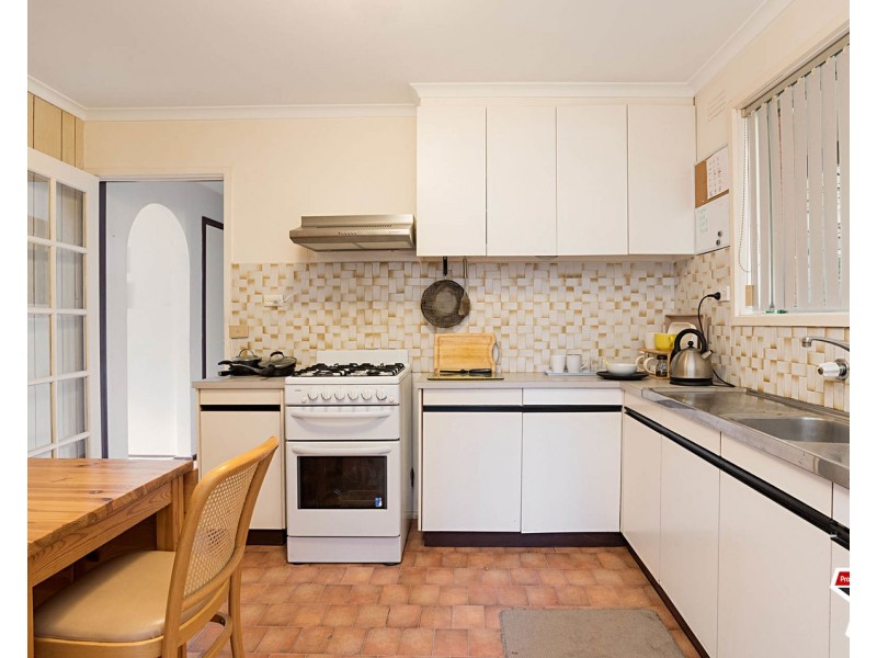36 McDermott Avenue, Mooroolbark VIC 3138