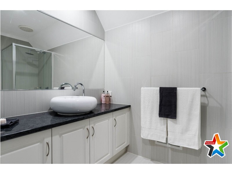 20 Gary Court, Croydon VIC 3136