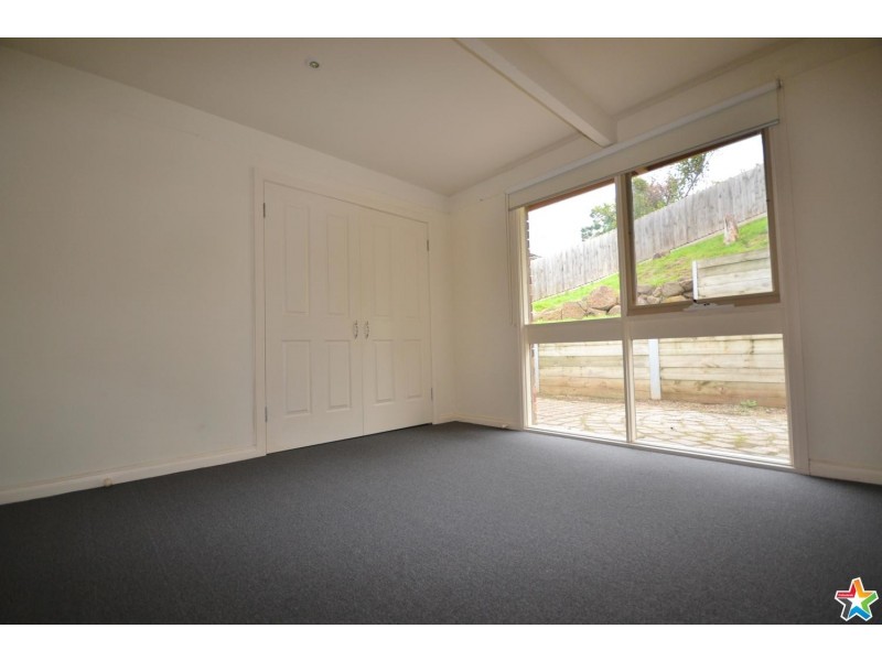 4 Old Mill Place, Chirnside Park VIC 3116