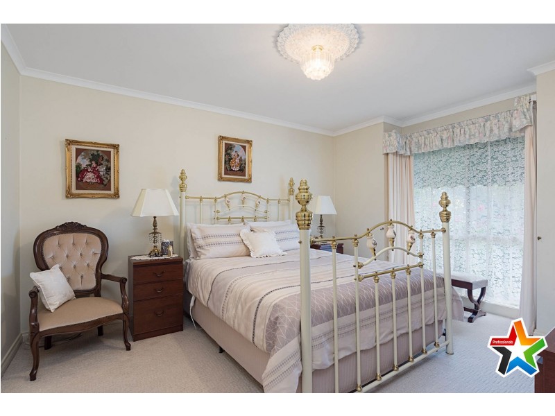 12 Clearwater Drive, Lilydale VIC 3140