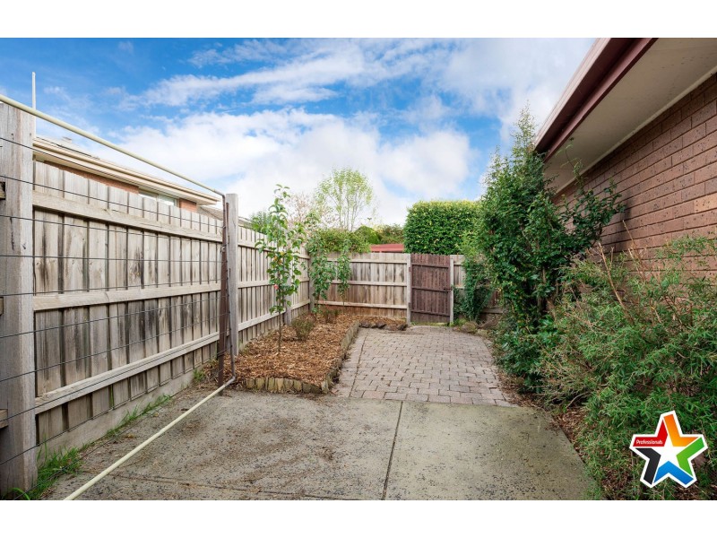 6/82 Brice Avenue, Mooroolbark VIC 3138