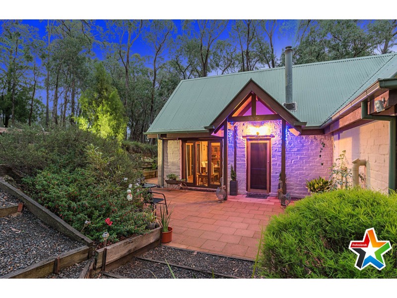 118 Wallace Road, Christmas Hills VIC 3775