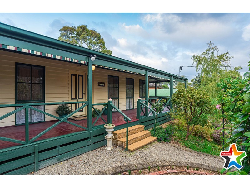 5 Dunrossil Drive, Kilsyth VIC 3137