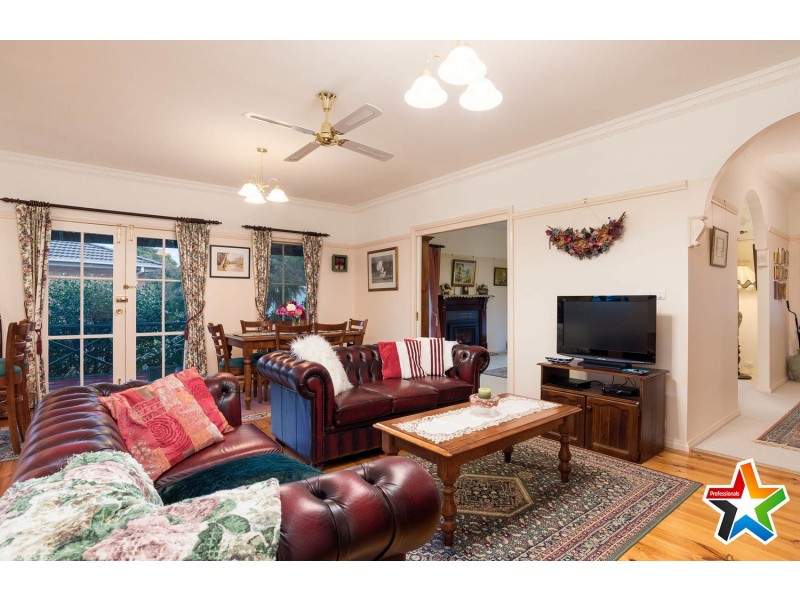 5 Dunrossil Drive, Kilsyth VIC 3137