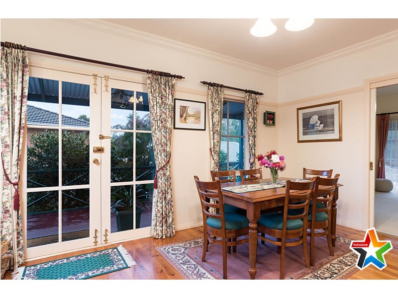 5 Dunrossil Drive, Kilsyth VIC 3137