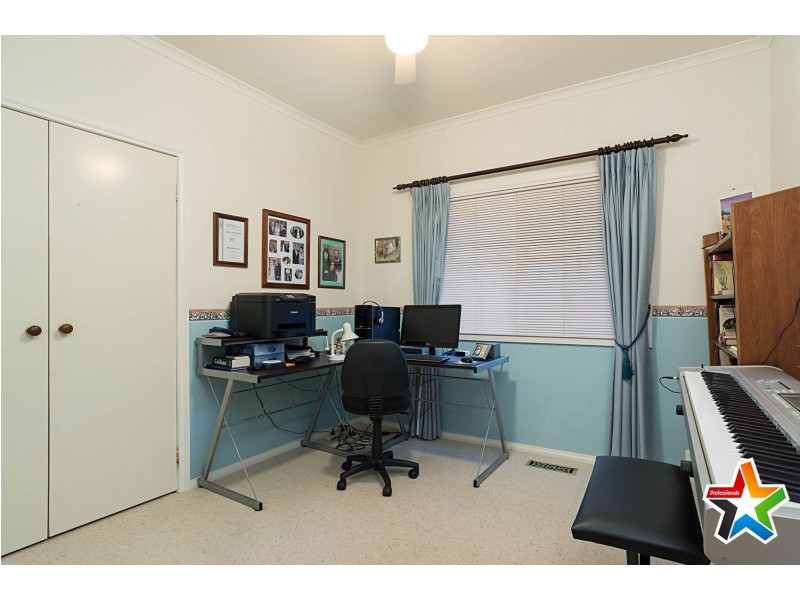 5 Dunrossil Drive, Kilsyth VIC 3137