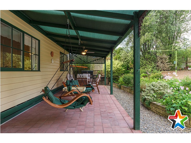 5 Dunrossil Drive, Kilsyth VIC 3137
