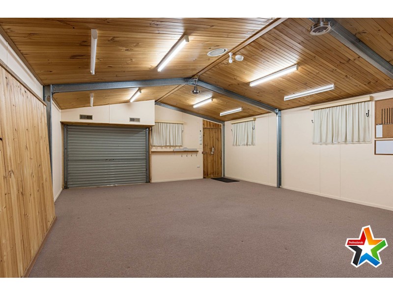 5 Dunrossil Drive, Kilsyth VIC 3137