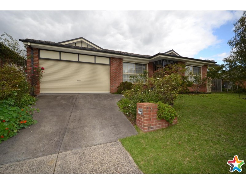 8 Clearwater Drive, Lilydale VIC 3140