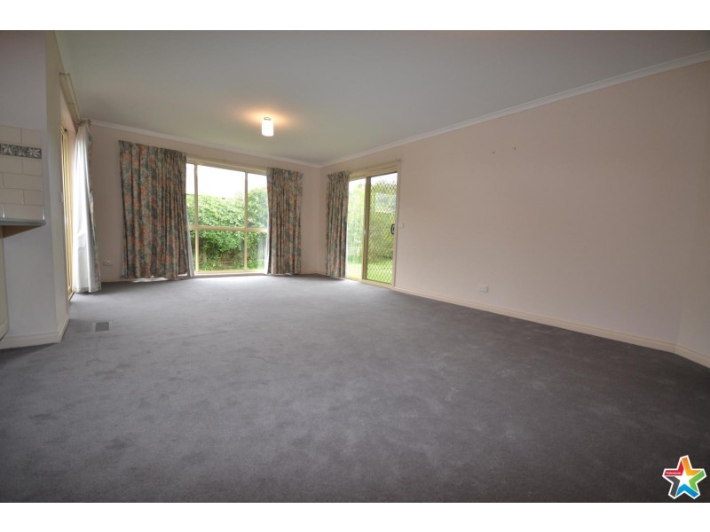 8 Clearwater Drive, Lilydale VIC 3140