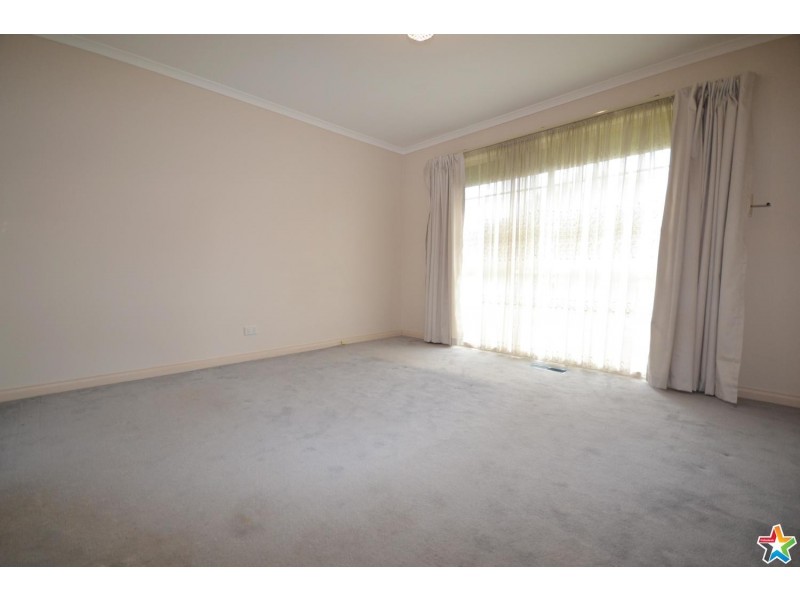 8 Clearwater Drive, Lilydale VIC 3140