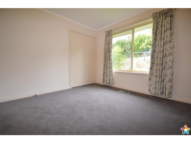 8 Clearwater Drive, Lilydale VIC 3140