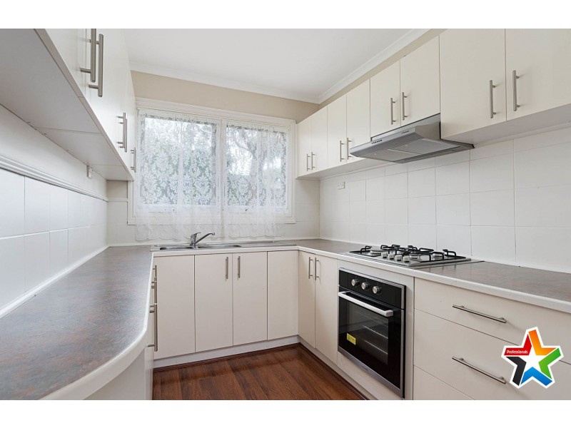 18 Mimosa Avenue, Kilsyth VIC 3137