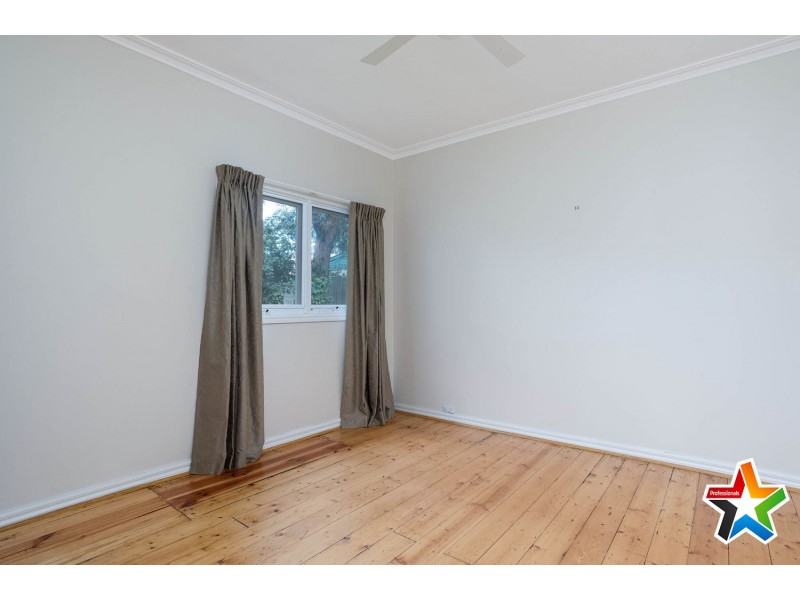 18 Mimosa Avenue, Kilsyth VIC 3137