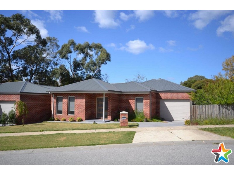 3 St James Park Rise, Mooroolbark VIC 3138