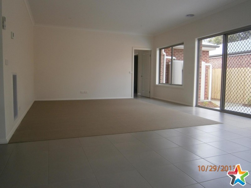 3 St James Park Rise, Mooroolbark VIC 3138