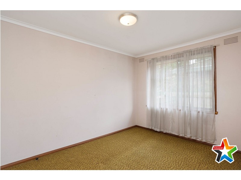 1/204 Hull Road, Mooroolbark VIC 3138