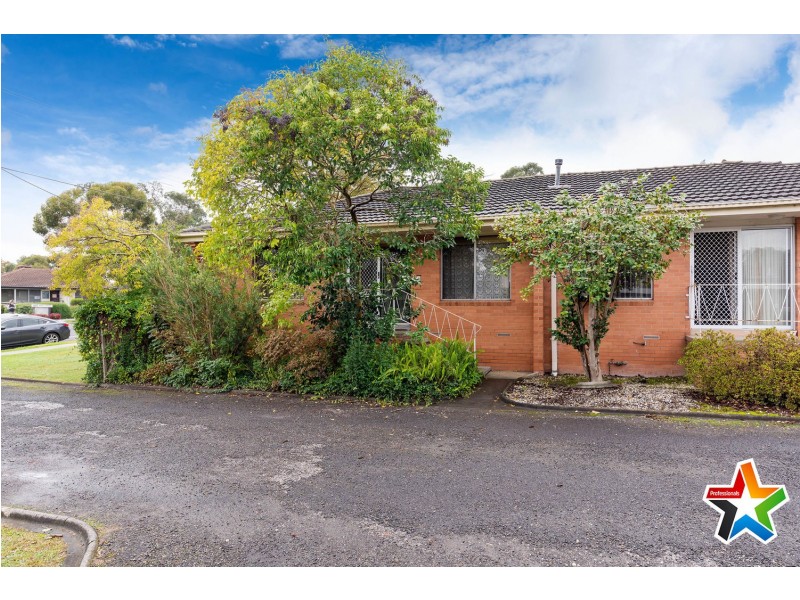 1/204 Hull Road, Mooroolbark VIC 3138
