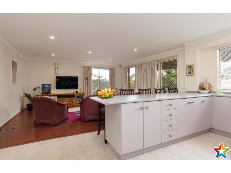 57-59 Eskdale Drive, Croydon Hills VIC 3136