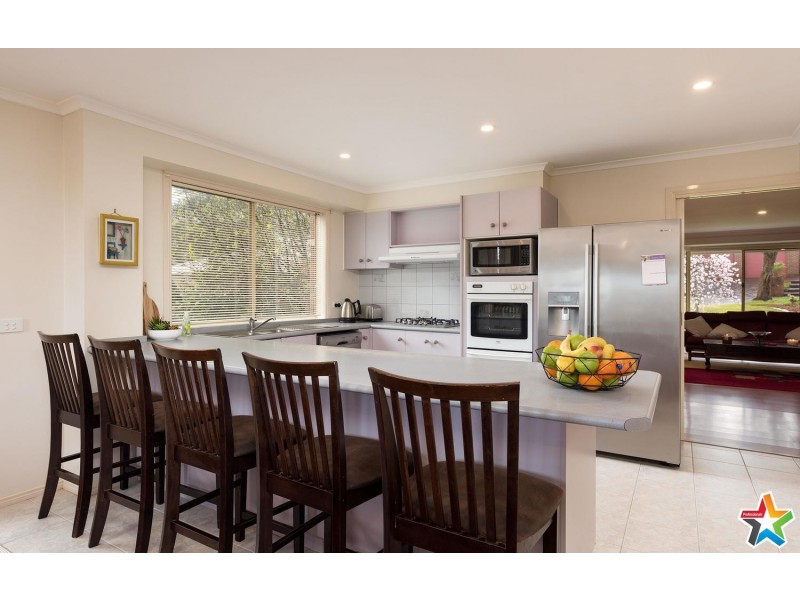 57-59 Eskdale Drive, Croydon Hills VIC 3136