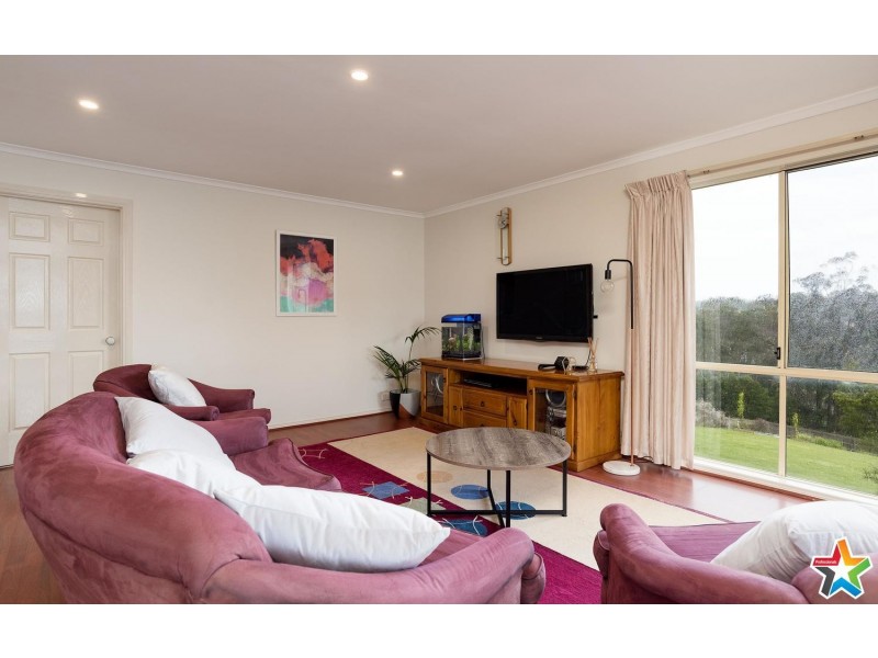 57-59 Eskdale Drive, Croydon Hills VIC 3136