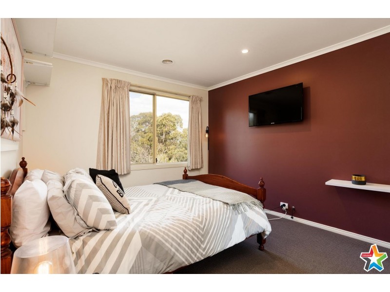 57-59 Eskdale Drive, Croydon Hills VIC 3136