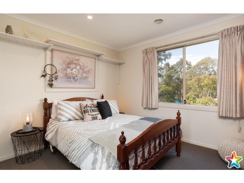 57-59 Eskdale Drive, Croydon Hills VIC 3136