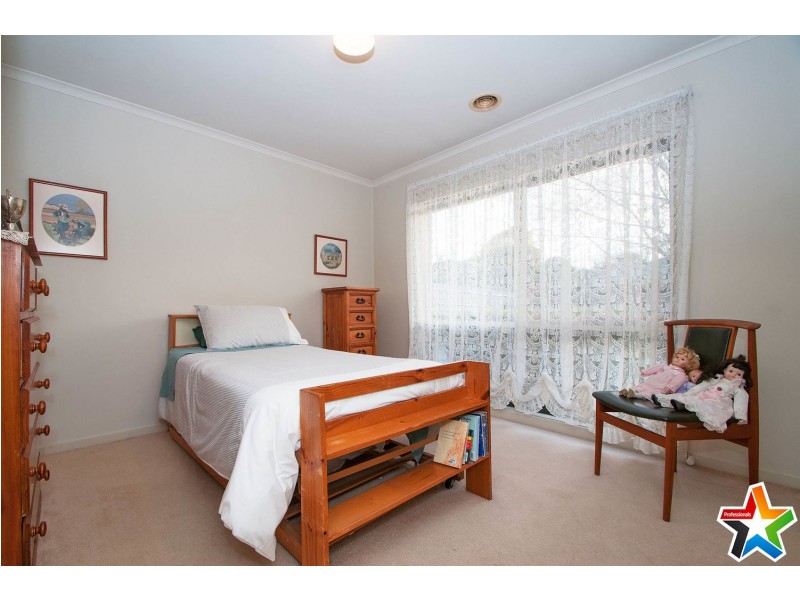 3/8 Dunlop Avenue, Bayswater North VIC 3153