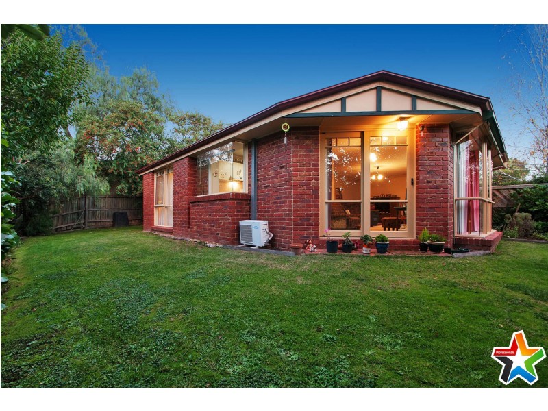 3/8 Dunlop Avenue, Bayswater North VIC 3153