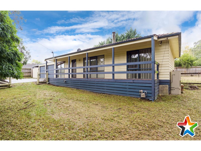 39 Wellington Road, Wandin North VIC 3139