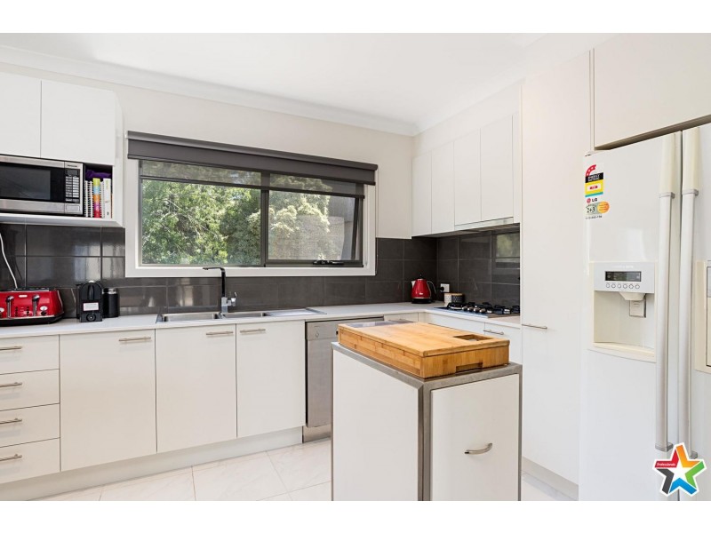 18 Primary Street, Mooroolbark VIC 3138