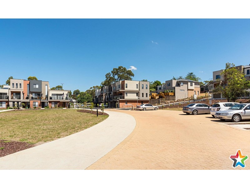18 Primary Street, Mooroolbark VIC 3138