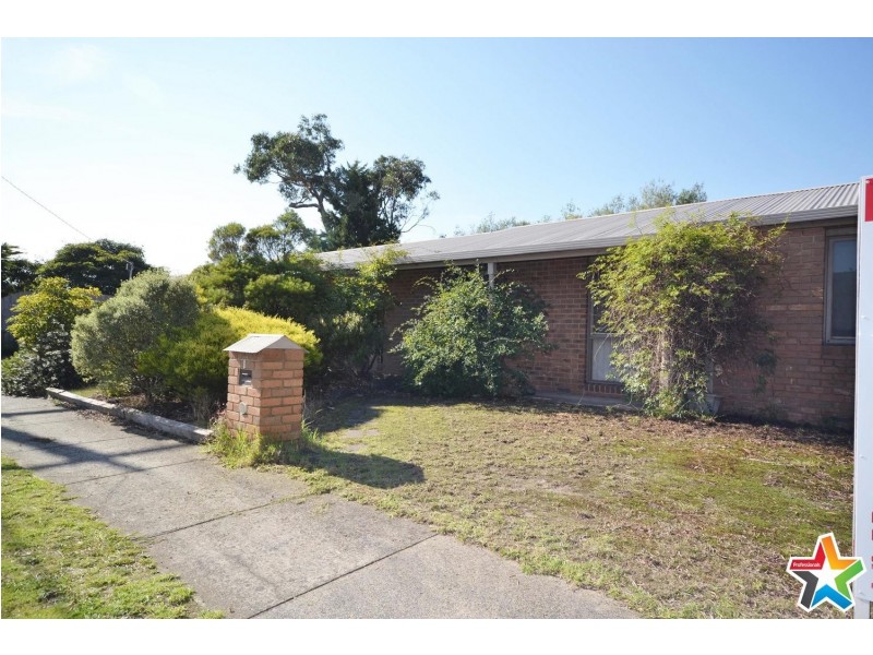 1 Schoning Court, Croydon North VIC 3136
